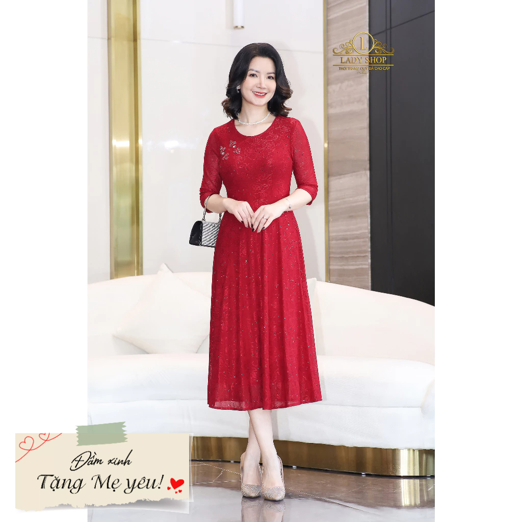 Đầm ren lạnh hoa hồng kết cúc tàu Ladyshop thời trang trung niên cao cấp T194
