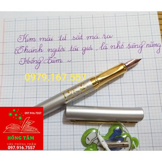 Bút luyện chữ đẹp trạng nguyên 042 tặng kèm ngòi