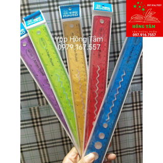 Thước kẻ dẻo 30cm có hình học