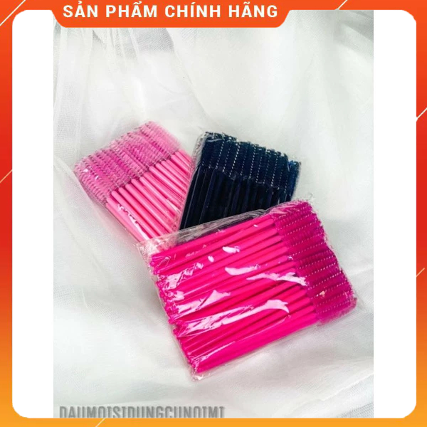 Chổi chải mi dễ dùng khi nối mi hoặc bạn có thể chải thường xuyên giúp mi ko bị rối vừa chải vừa . 1 túi 50c..