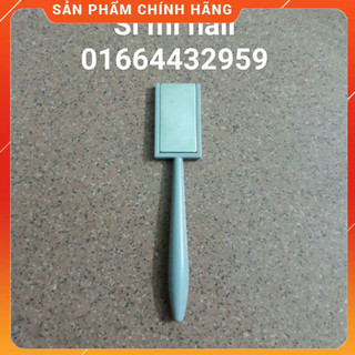 Thanh nam châm tạo hình mắt mèo trên nền sơn mắt mèo. Có nhiều khuôn hình đẹp đa dạng tạo kiểu mât mèo.