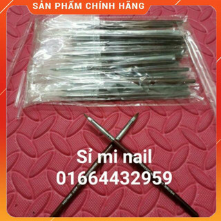 Cọ bút đắp hoa hongnua có 2 số 2 và 4