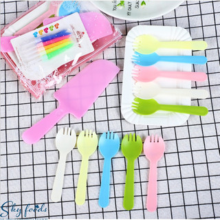 Set Dao Dĩa Nến Ăn Bánh Kem Dành Cho 10 Người- Combo 10 đĩa Giấy + 10 dĩa + 1 Dao + 1 vỉ 10 cây nến