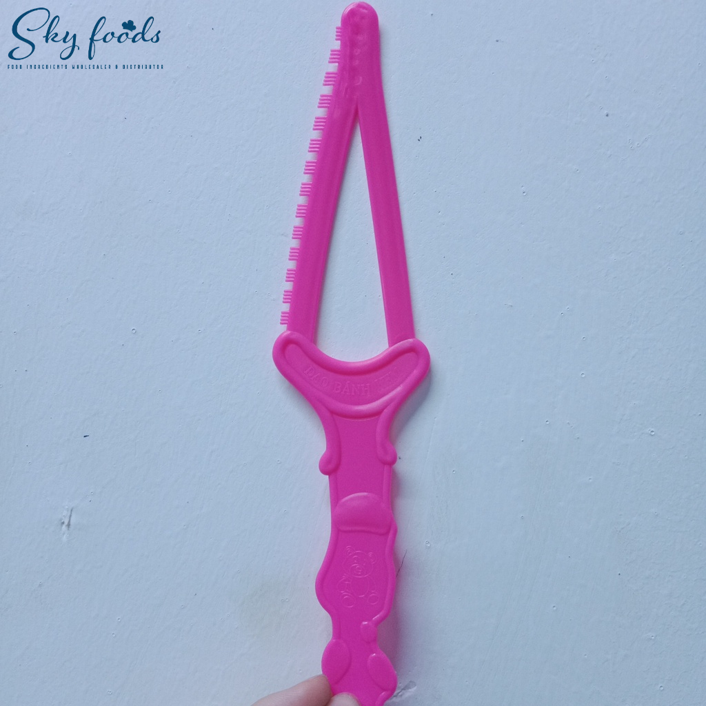 Bộ 100 Dao Nhựa Cắt Bánh Sinh Nhật