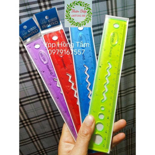 Thước kẻ dẻo 20cm có hình học