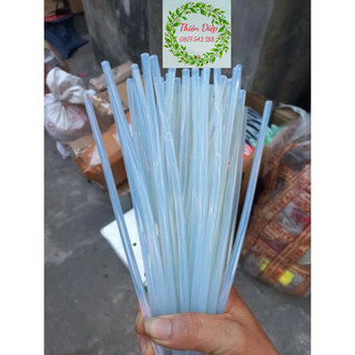 1 chiếc keo nến nhỏ dài