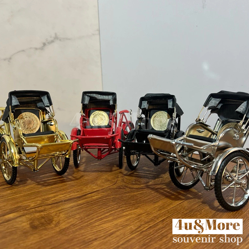 Mô hình xe xích lô sắt Việt Nam trang trí, quà tặng