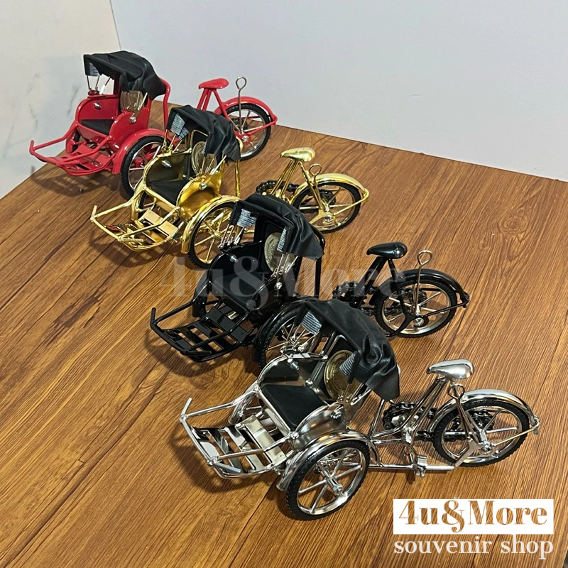 Mô hình xe xích lô sắt Việt Nam trang trí, quà tặng
