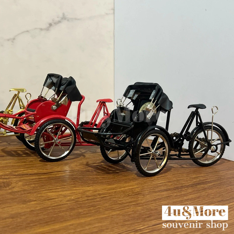 Mô hình xe xích lô sắt Việt Nam trang trí, quà tặng
