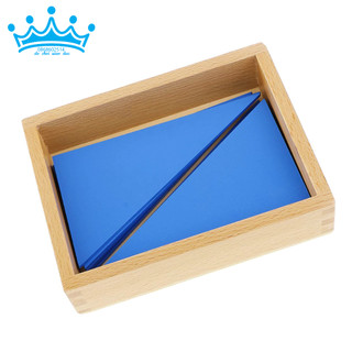Hộp đựng các hình tam giác vuông màu xanh - Box of Blue Triangles