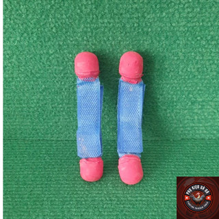 Bịt cựa dán cho gà nòi và tre (1 cặp cho 2 con)