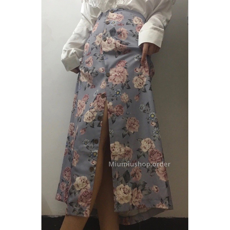 Set áo sơ mi+chân váy+vest