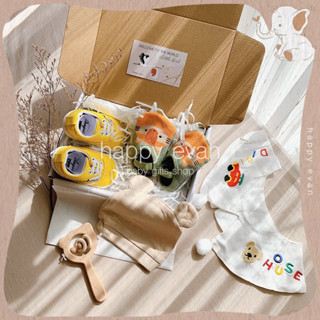 🅷🅴 [Hộp + thiệp] Hộp quà 5 món phụ kiện tặng bé trai bé gái sơ sinh đầy tháng 0-5m, tặng mẹ bầu. Hộp quà tặng đầy tháng