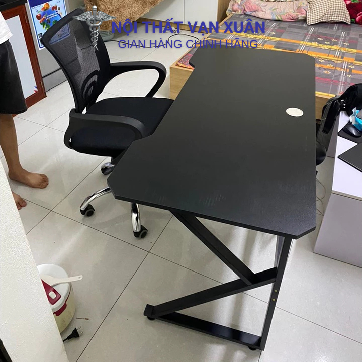 [Mẫu Mới 2024] Bàn Làm Việc Gaming Chữ U K Z Vx07 - 1 Thiết Kế Chắc Chắn, Mặt Uống Cong, Có Lỗ Đi Dây - Nội Thất Vạn Xuân