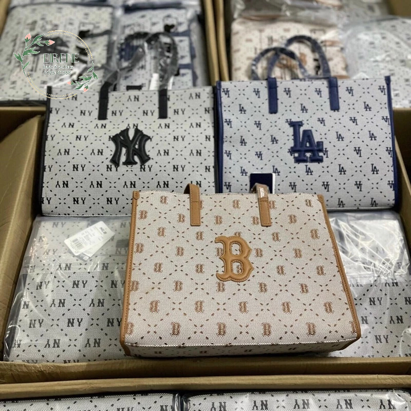 Túi Tote mlb hoạ tiết monogram Chất Jacquard phối da sẵn hai Size 39 và 25