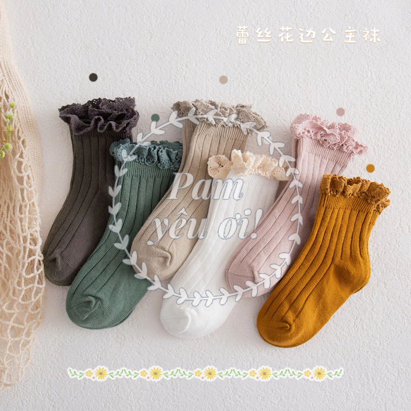 Tất cao cổ màu trơn phối ren bèo nhún điệu đà công chúa