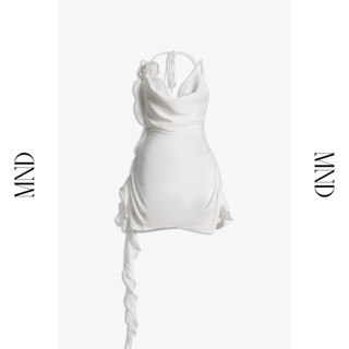 MACHNHADUONG - Đầm cổ đổ hở lưng sexy đính hoa hồng - DELIA MINIDRESS