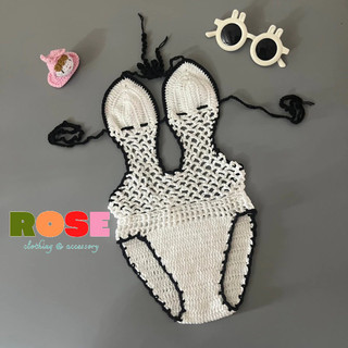 Bikini liền thân màu trắng viền đen cho bé