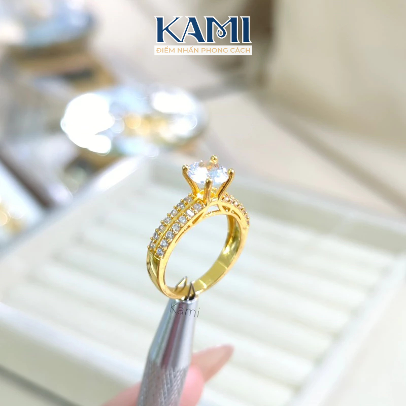 Nhẫn hột cao mạ vàng hột tấm siêu sáng Kami N431