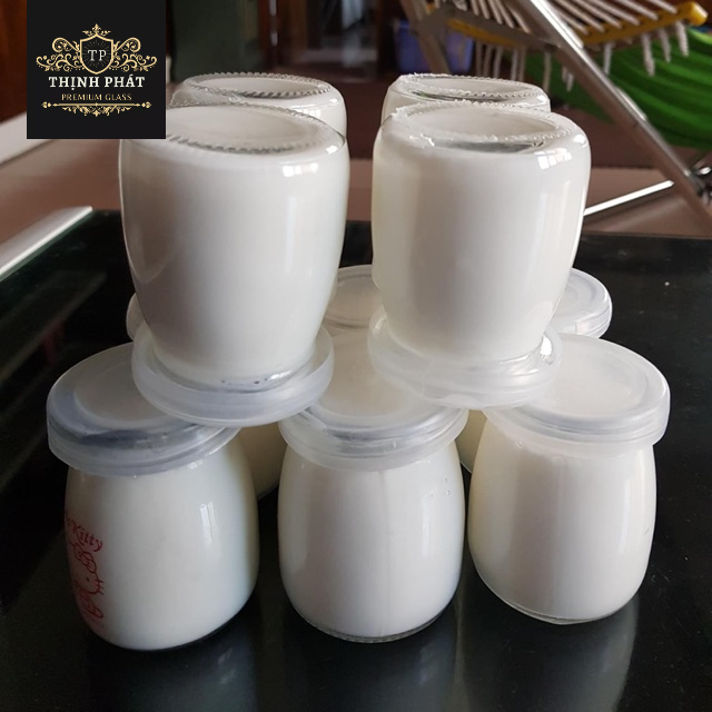 Một set hũ thuỷ tinh sữa chua 100ml gồm 12 lọ