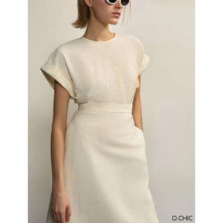 D.CHIC Áo tay cộc cổ tròn MS: 1812503