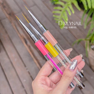 Cọ vẽ làm móng tay, Trang trí móng nhiều màu sắc