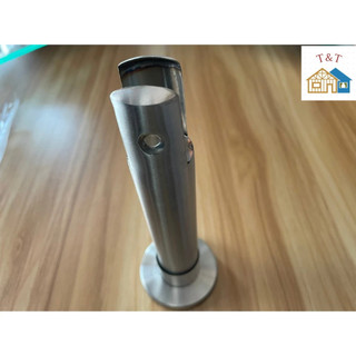 Chân vệ sinh vách ngăn compact