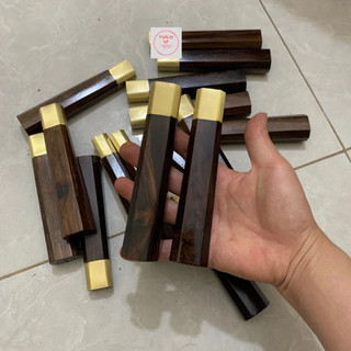 Cán dao gỗ mun hoa khâu đồng hình bát giác