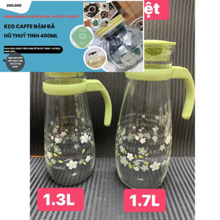 Bình thủy tinh đựng nước chịu nhiệt họa tiết hoa có quai cầm 1.7l