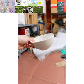 Bát sứ trắng dày dặn ăn cơm
