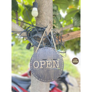 Bảng gỗ Open, Closed có giờ và số điện thoại- LUXI DECOR