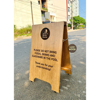 Standee gỗ 2 mặt decor - Luxi Decor
