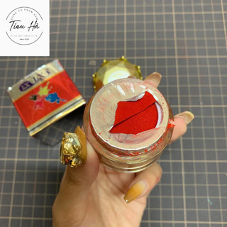 Bột tán môi hoàng cung lên màu đậm