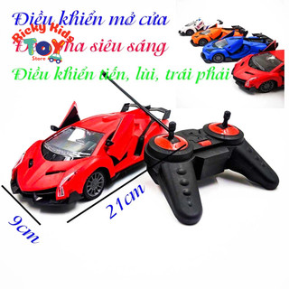 Xe Ô Tô Đồ Chơi Điều Khiển Từ Xa Có Chức Năng Đóng Mở Cửa Và Đèn Pha Siêu Sáng