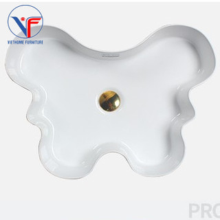 Lavabo đặt bàn đá hình bướm lạ mắt