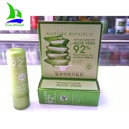 Son dưỡng môi Aloe Vera 92%