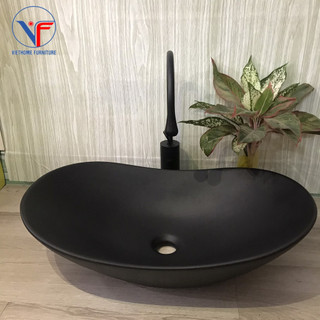 LAVABO ĐẶT BÀN ĐÁ HÌNH THỎI MÀU ĐEN