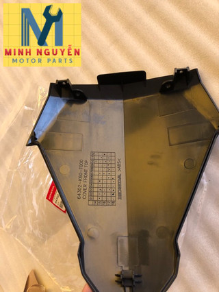 Mặt nạ nhỏ zin xe click 2015-2017 màu đen bóng