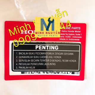 Tem chữ Penting dán yếm khóa lớn