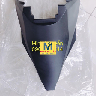 Yếm bụng dưới yên xe vario click đời mới 2018 2019