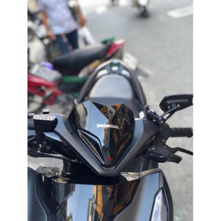 Mão đầu xe Vario 2018