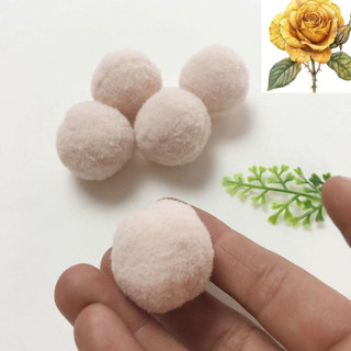 Ba cục bông len tròn màu kem - 3cm