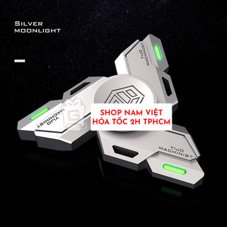 Con Quay Warrior 3 Cánh Dạ Quang Cao Cấp