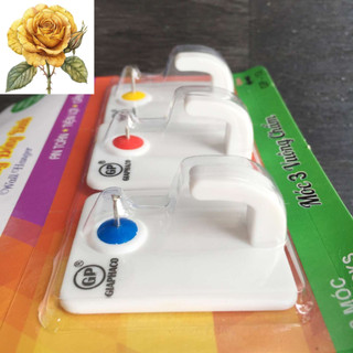 Vỉ 2 móc dán tường có đinh đóng - giao hình ngẫu nhiên