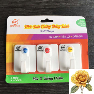 Vỉ 2 móc dán tường có đinh đóng - giao hình ngẫu nhiên