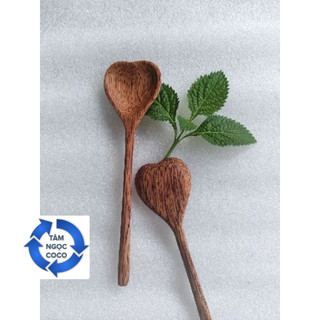 MUỖNG TIM BẰNG GỖ DỪA