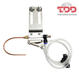 Bộ xịt bụi vệ sinh máy dán cạnh