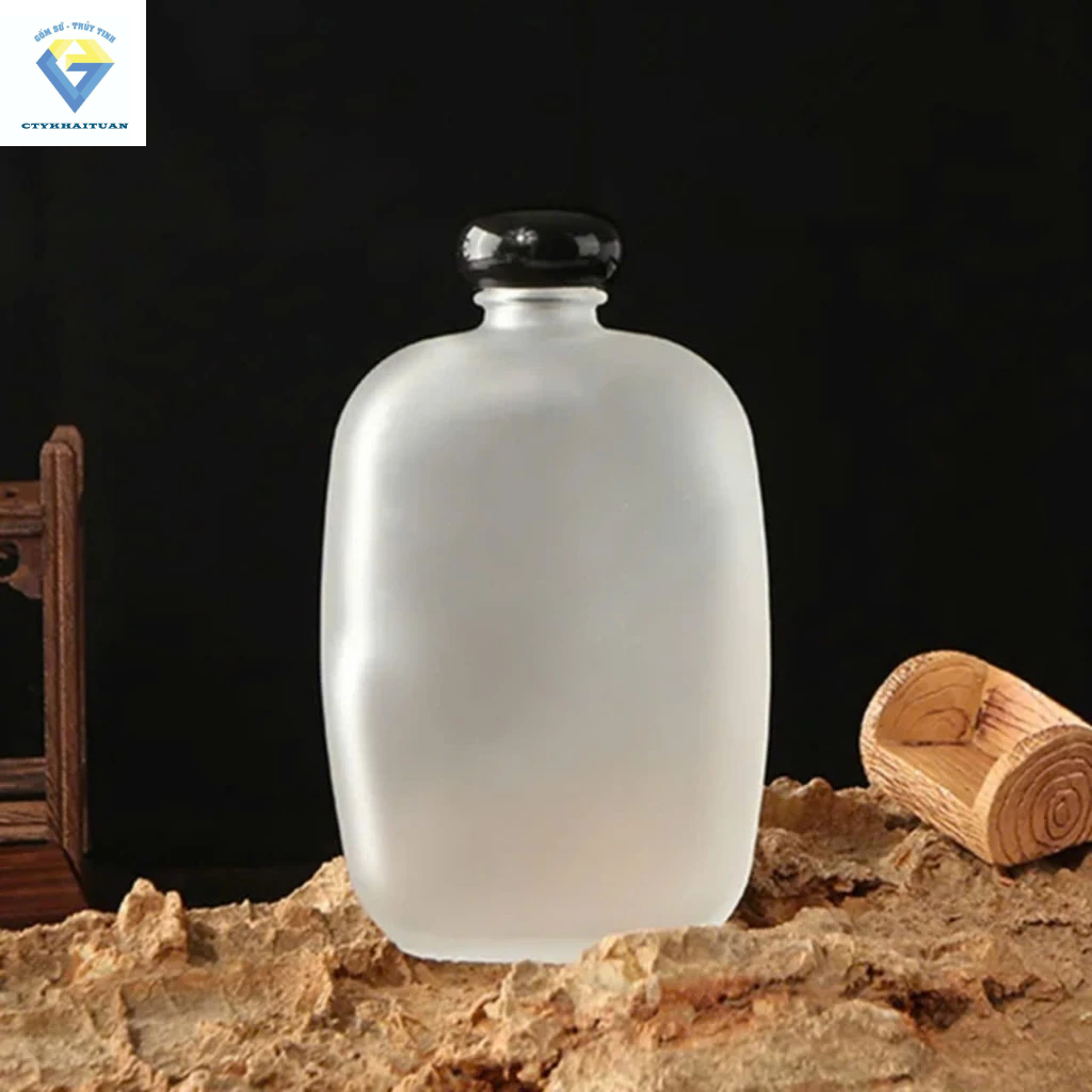 Chai dẹp 250ml nắp núm nhựa đen , chai thủy tinh dẹp bầu trong hoặc mờ 250ml đựng cafe , đựng nước d