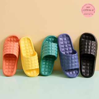 Dép đi trong nhà, dép đi nhà tắm nam nữ chống trượt hình ô vuông đúc nguyên khối mịn, êm chân 88474 Siêu Rẻ 88