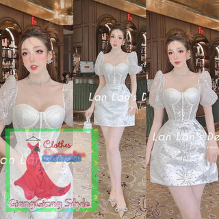 VÁY CÚP XÒE ĐÍNH KIM SA HỌA TIẾT TAY BỒNG 060923